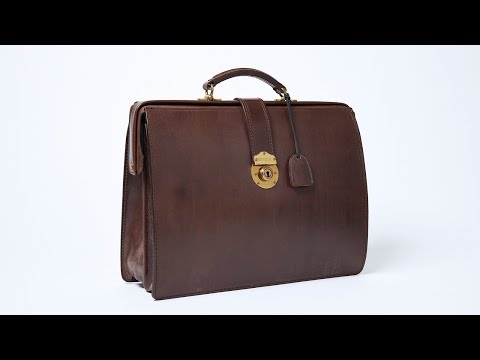 How-to 18 ダレスバッグの使い方 ｜ SLIM TOP FRAME CASE “GLENROYAL