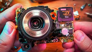 Why xD-Picture Card Disappeared — Fujifilm FinePix A205 Teardown