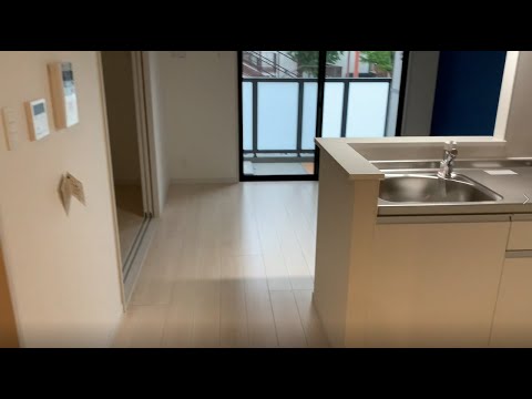 白いアクセントクロスが明るい雰囲気のお部屋！☆