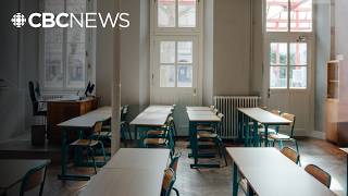 Ontario high school students must soon pass financial literacy test to graduate