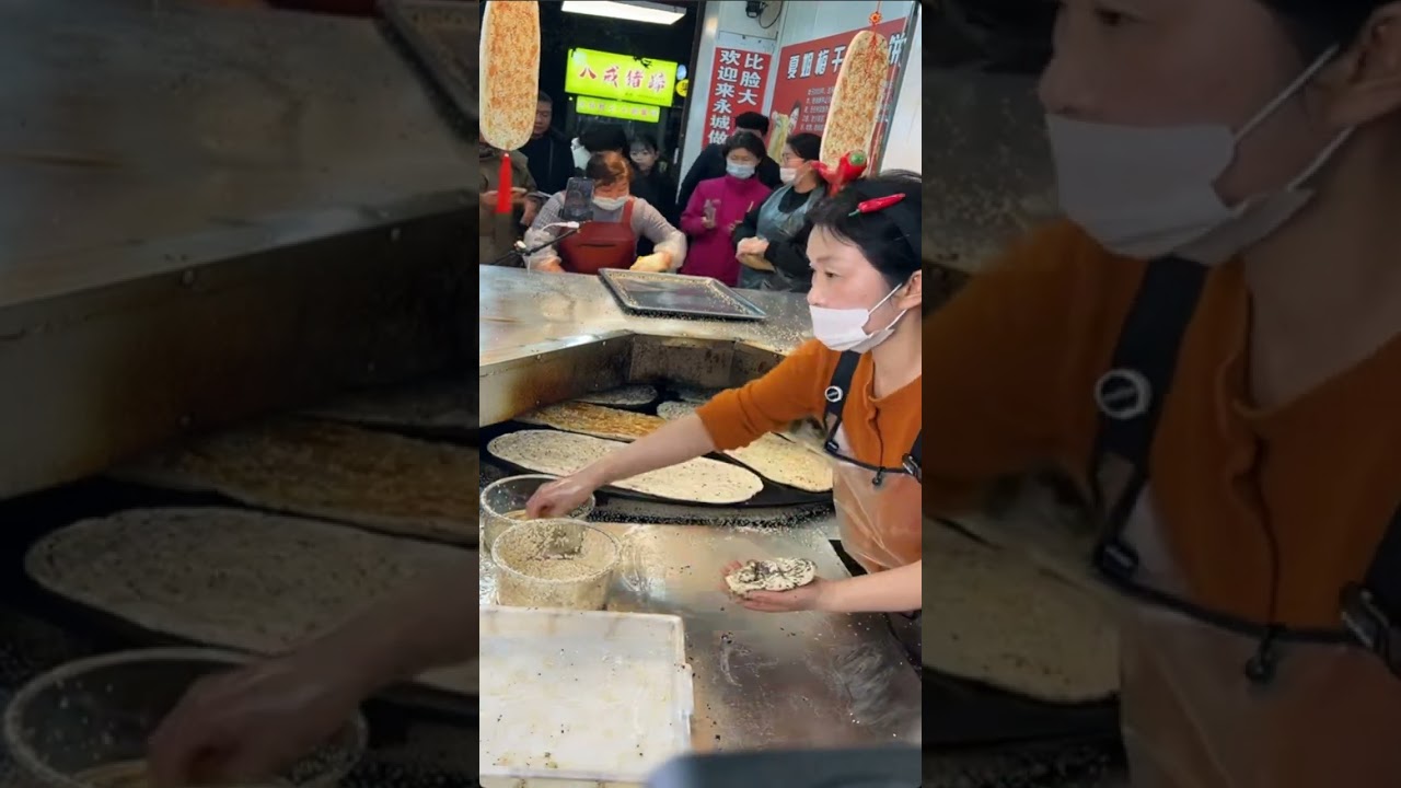Crispy Tandoori Garlic Bread Made Fresh! 🤤🫓