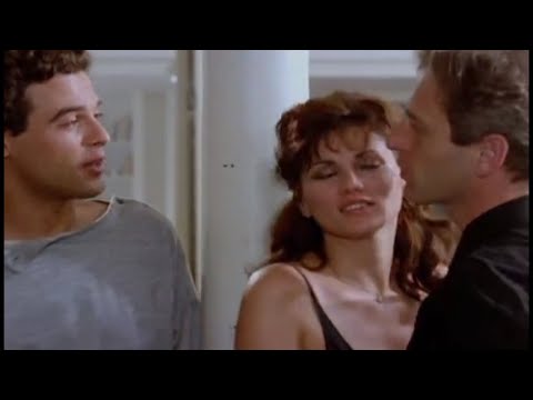 DESIRING JULIA( 1986 )  Explain in hindi   #desiringjulia#moviexplain#hollywoodmovies#