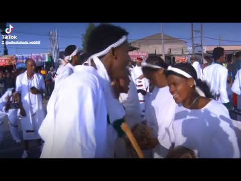 Maraataa Keessan Ilaalaamee Sirba Dibbee