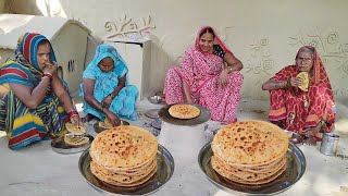 आज हमने बनाया अपने दोनों ननद और सासू माँ की मनपसंद हरे मटर का स्वादिस्ट भरवां पूरी || Paratha recipe