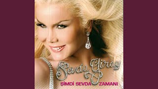 Elimde Duran Fotoğrafın