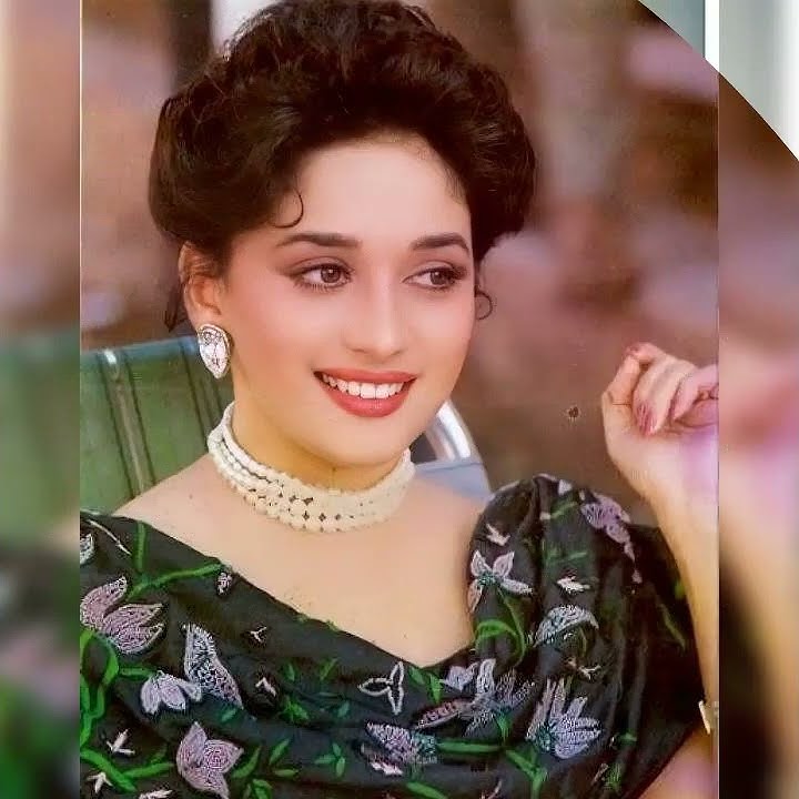 Madhuri dixit&amazing pics...😍