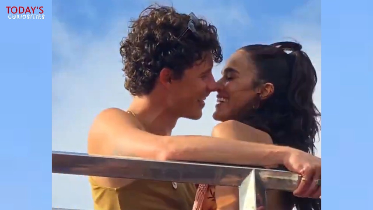 Шон Мендес и Великобритания, очень влюбленные и нежные, танцуют на карнавале в Бразилии.