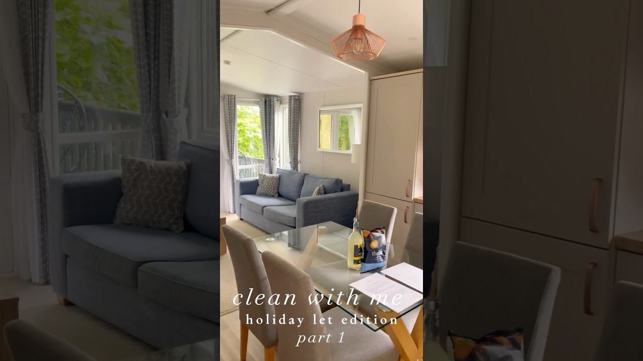 CLEAN WITH ME - ✨Caravan holiday let edition ✨[p.1] 