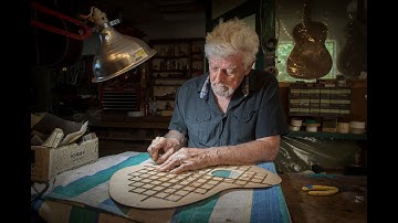 Visiting the shop of Classical Guitar Luthier Gil Carnal