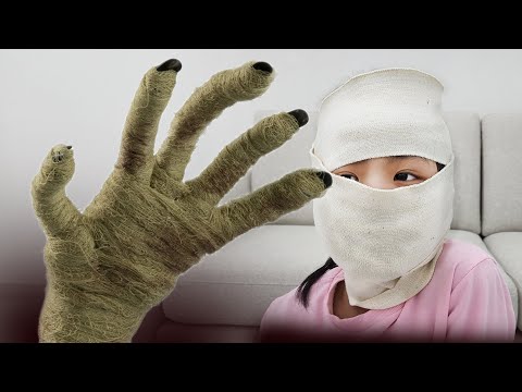 <strong>미이라</strong> 손이 무섭다고? 서은이의 엄마의 공포 극복 <strong>미이라</strong> 손 귀신 유령 보드게임 Mummy Hand