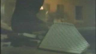 Yongary:  manhole stomp scene