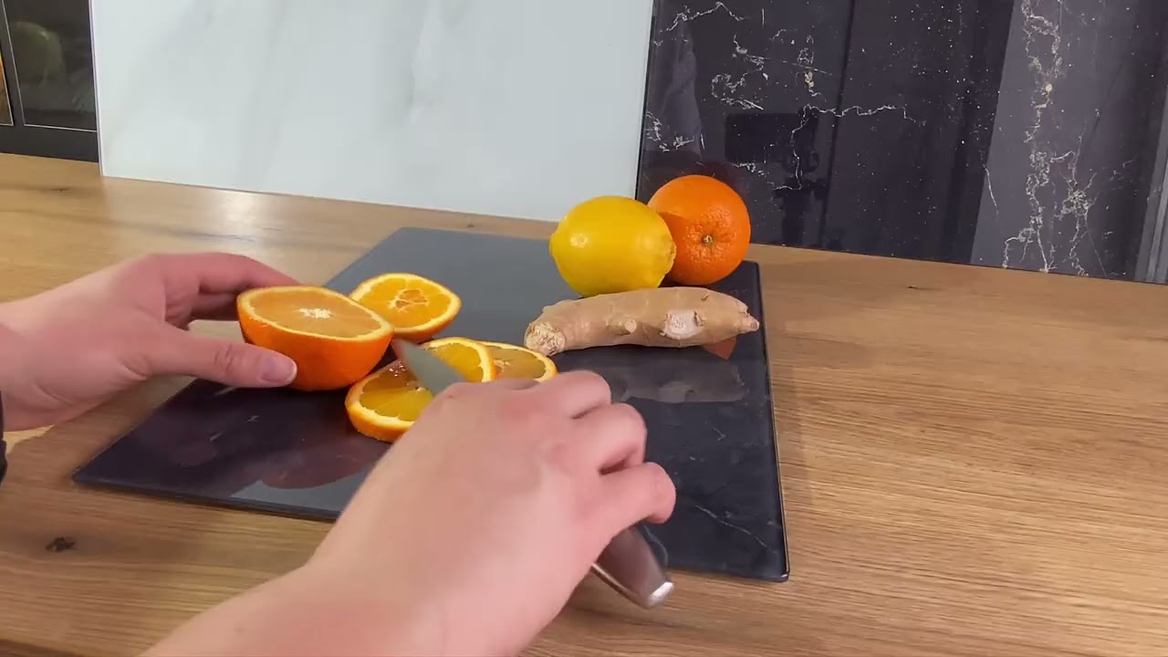 2Pcs Tagliere in vetro temperato,tagliere trasparente,Tagliere in vetro da cucina,con piedini in silicone antiscivolo,esistente al calore e ai graffi,per piano di lavoro cucina,tavolo(40*30cm+30*20cm
