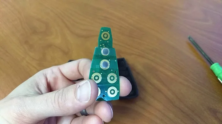 🔧 Dodge Key Fob Fix – Easy DIY Repair in 30 Seconds!