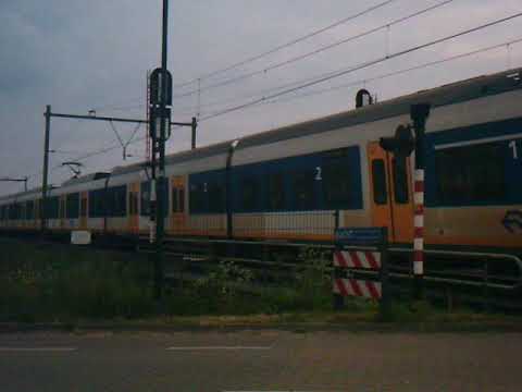 SLT spoorwegovergang Jonkheer Ramweg Schalkwijk.