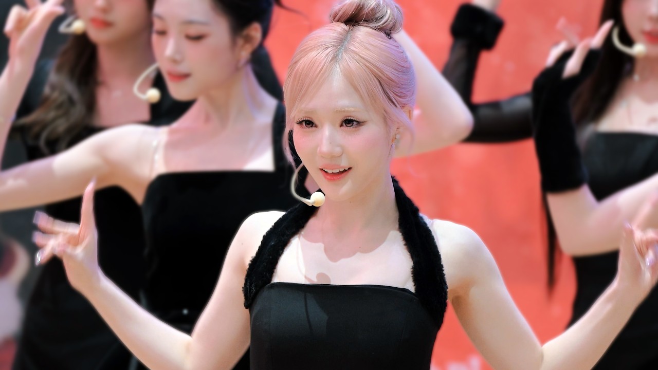 251202 트리플에스 msnz 서연 - Christmas Alone 직캠 / tripleS 미소녀즈 미니 버스킹 코엑스 메가박스 / 