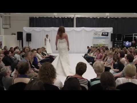 bridalwear-by-emma-louise-at-great-lancashire-wedding-show-2014-(bolton-arena)