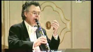Mozart - Divertimento n. 3 in Si bemolle maggiore KV 439b - 4. Menuetto-Trio