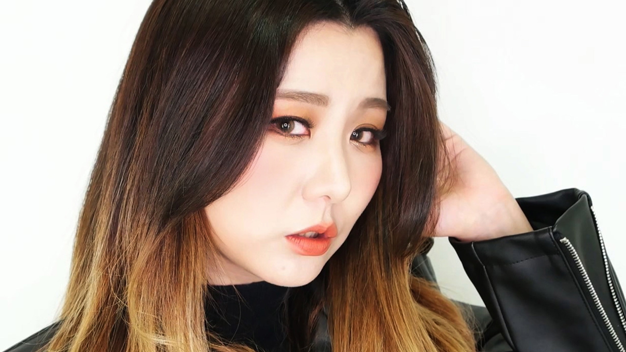 이 구역의 분위기 깡패! 멋있게 예쁜 "가죽쨤바 브라운코랄 메이크업"  | 윤쨔미