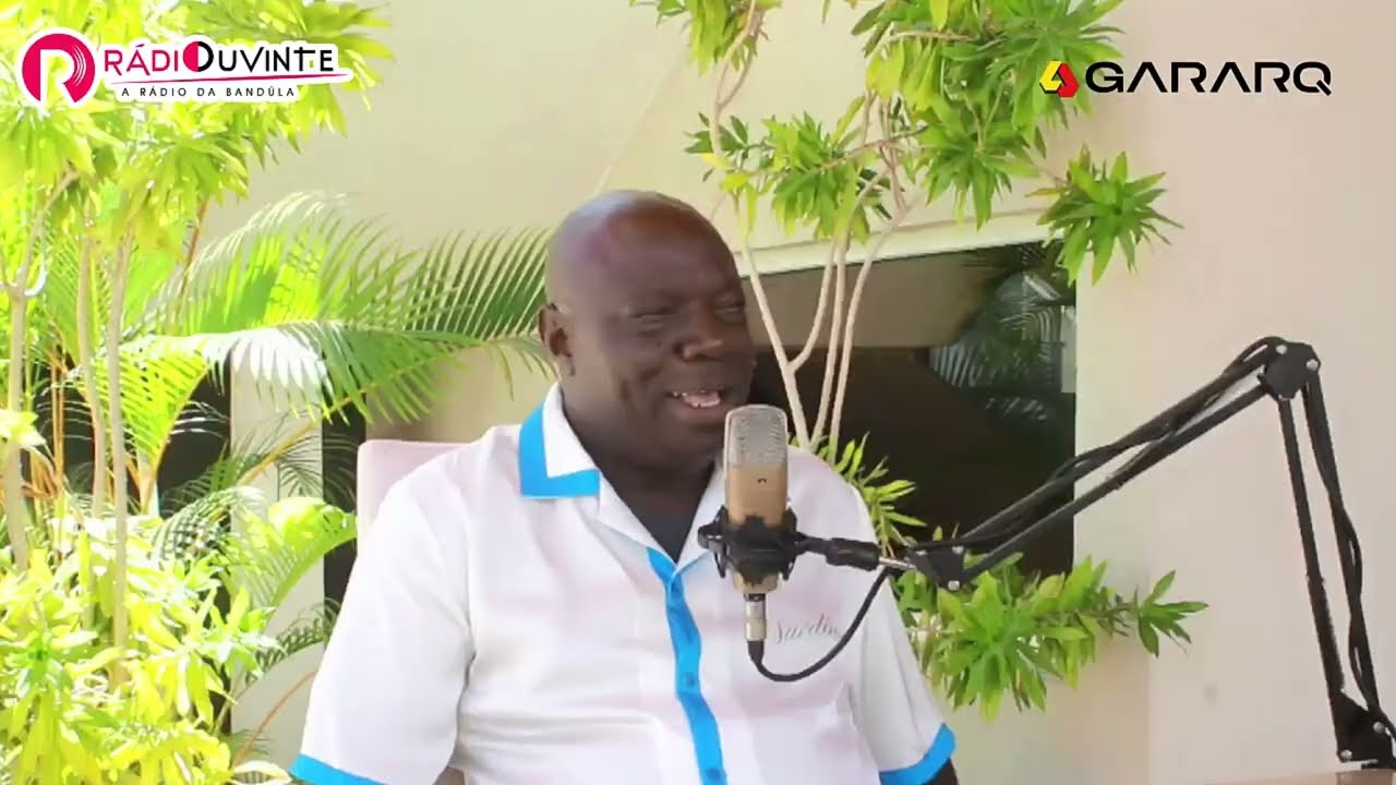 Entrevista com o Bento Kangamba, no Programa “PAPO RECTO” na Rádio Ouvinte 