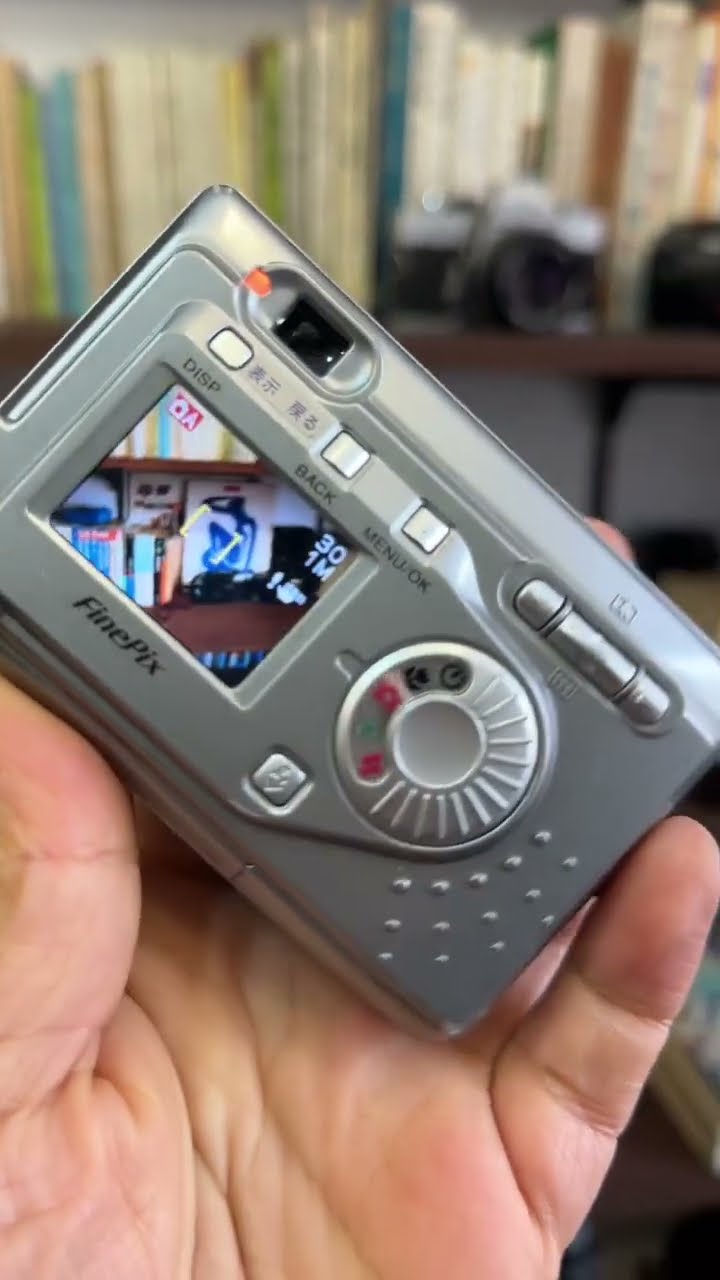 Fujifilm FinePix A203 XDカード、カードリーダー付き - メルカリ
