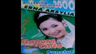 Erna arsylia gapura cinta