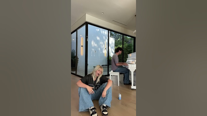 Alexander 23 plays "Snow Angel" with Renee Rapp #alexander23 #reneerapp