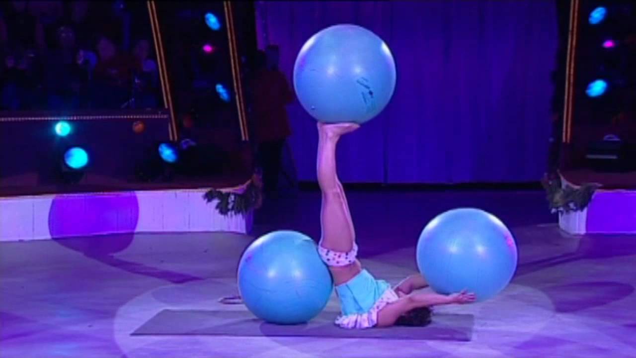 Tatiana Konobas  Акробатика на шарах   8 цирковой фестиваль в Будапеште 2010 г