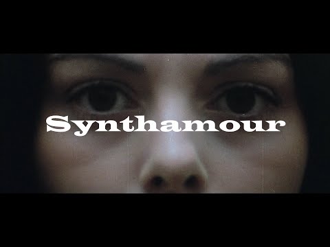 SYNTHAMOUR -Female Vampire-