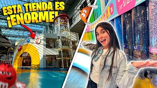 Visitamos una de las ÚNICAS tiendas de M&amp;M *esto se puede hacer* || ANDREA NAVARRO