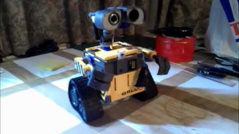 Wall-E Robot Test 4 Speech Recognition, understand voice command, using arduino