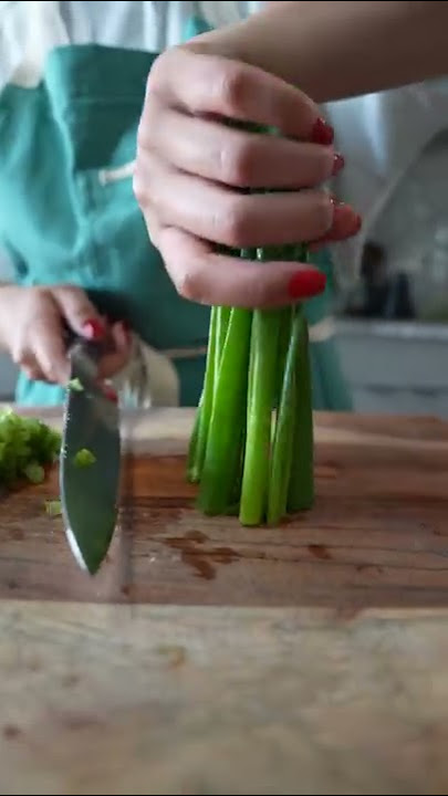 How To Cut Green Onions - Running to the Kitchen®