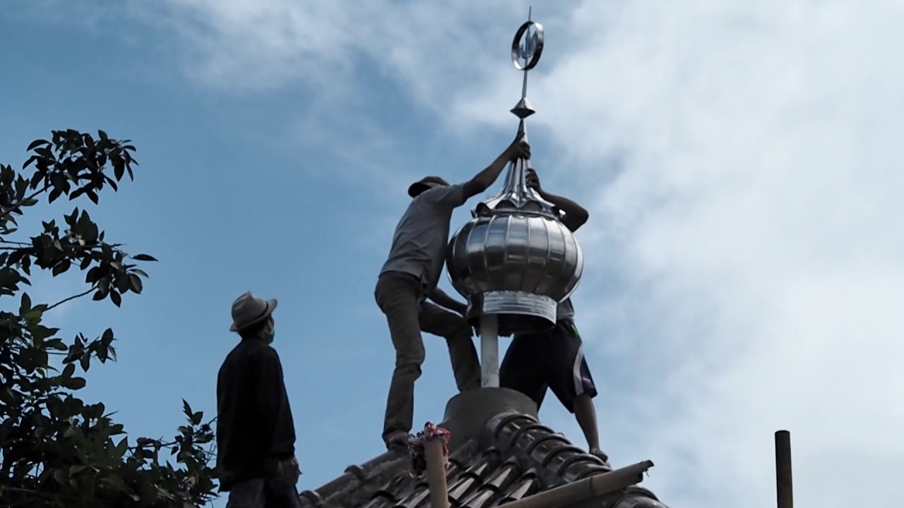 pemasangan kubah musholla al ikhlas cicentang rawabuntu