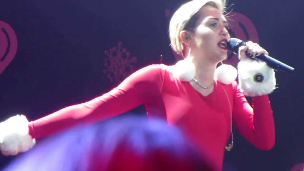 Wrecking Ball - Miley Cyrus KDWB Jingle Ball 2013 December 10