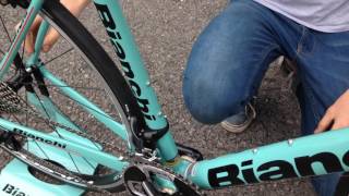 Bianchiビアンキ　Freccia Celeste　540mm Bianchi Freccia Celeste Ultegra 2016 - YouTube