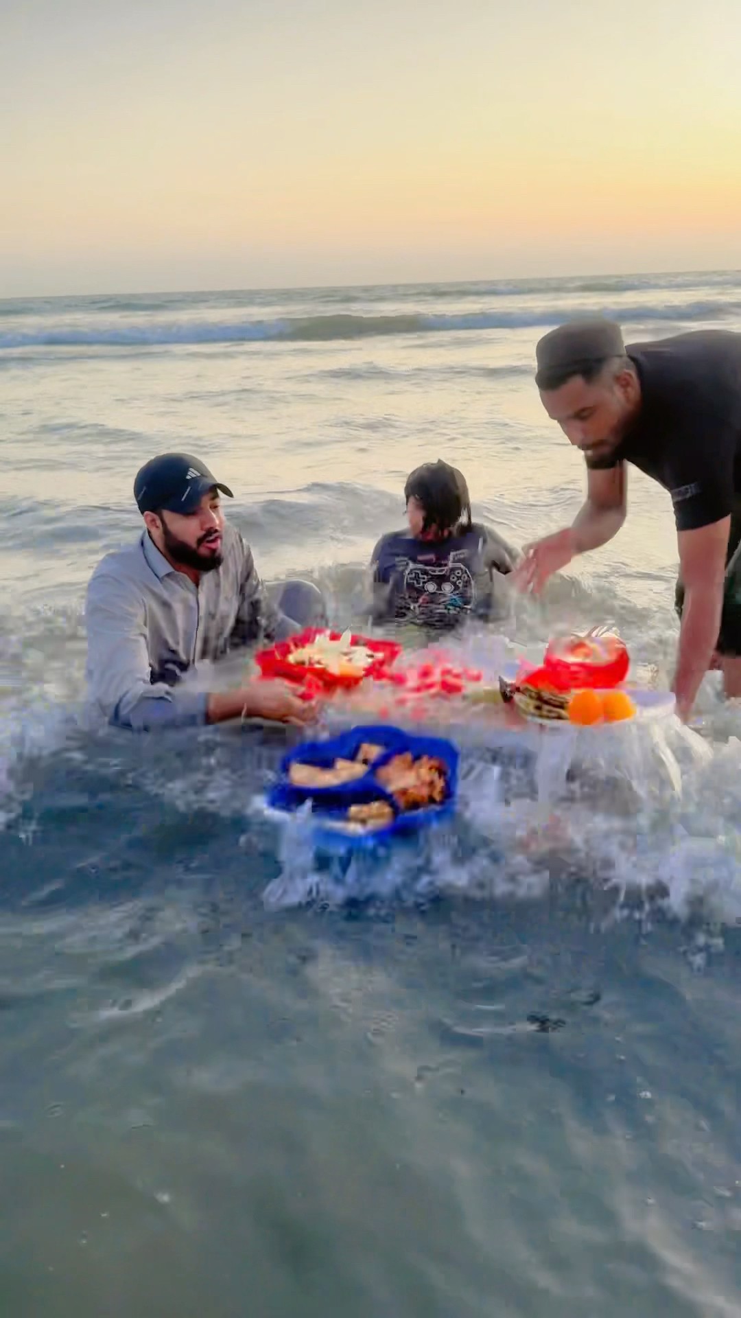 FLOATING AFTAR IN SAMANDAR ? || #viralvideo #trending #foryou #foryoupage