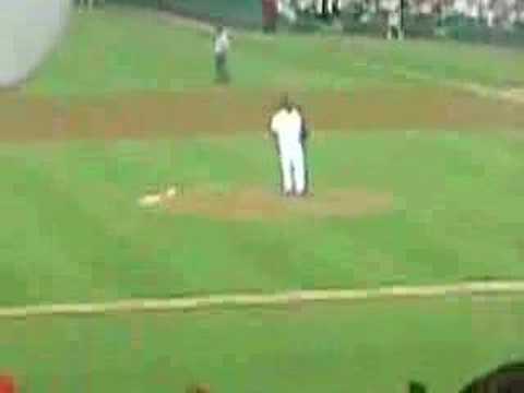Nationals vs Giants June 6 clip 2 beer man