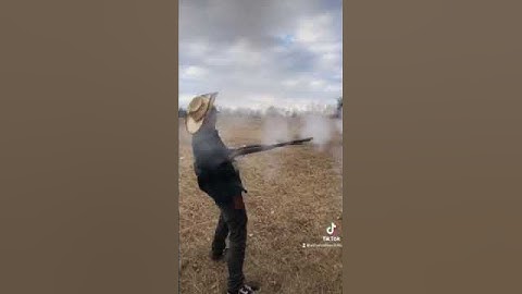 Musket Exploding on Redneck