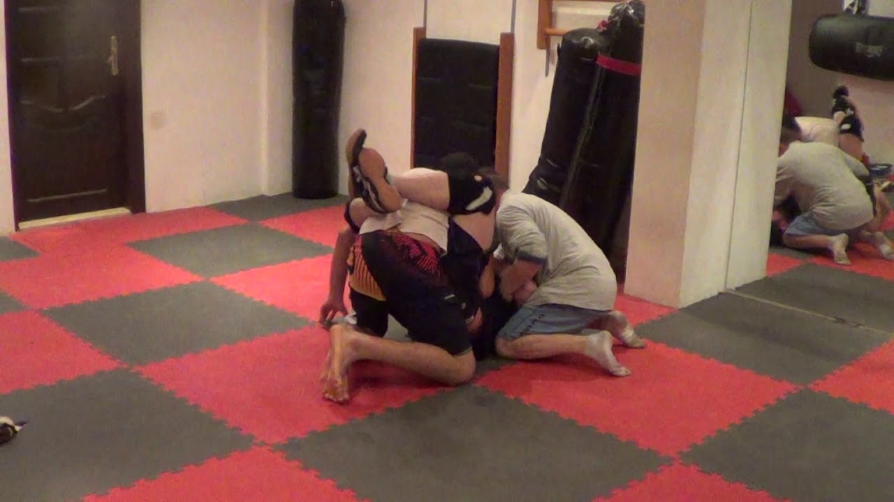 2 vs 1 Jiu-jitsu vs multiple attackers opponents can you survive?