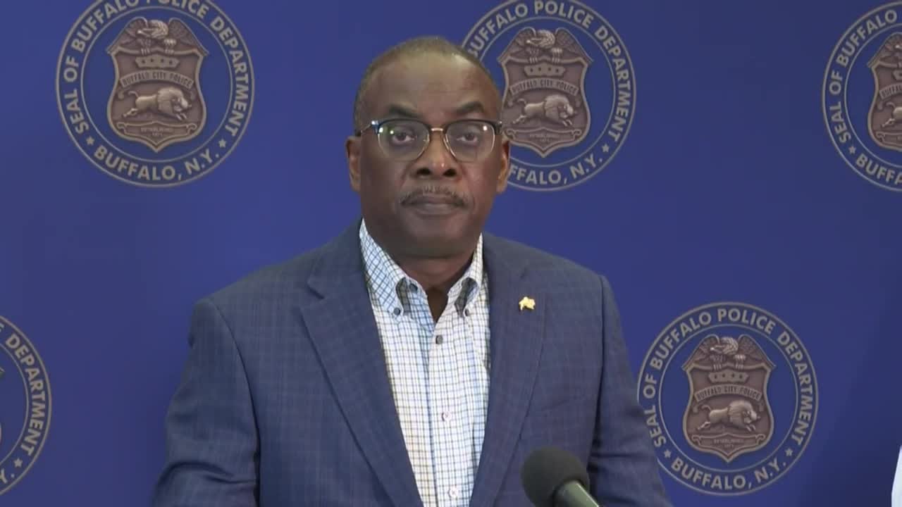 Police provide update on six teens shot, one dead in Buffalo - YouTube