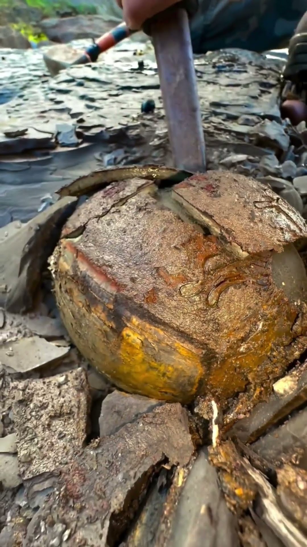 precious jewels metal found in stone #shortsvideo