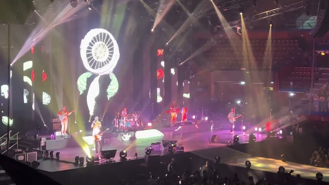 Pinguini Tattici Nucleari - Verdura (live Assago forum 06/07/22)