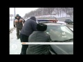 Кортеж Азарова застряг у снігу