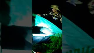 mendirikan tenda di puncak bukit biru malam hari.. #shorts