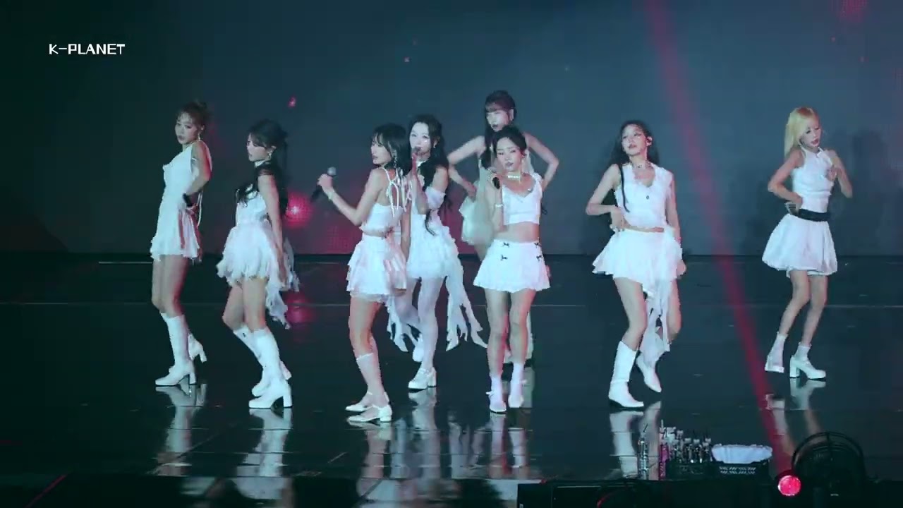 Lovelyz Concert 'Destiny (나의 지구) + Obliviate' 4K Fancam 직캠 | 러블리즈 10주년 콘서트 '겨울나라의 러블리즈 4' 241117