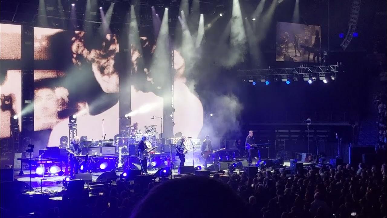The Cure Pictures Of You (Vancouver, BC June 2, 2023) YouTube