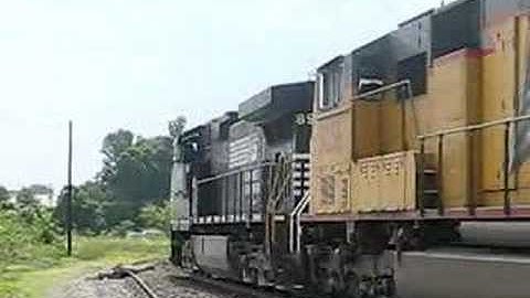 NS light engine move Howell interlocking in Atlanta,GA
