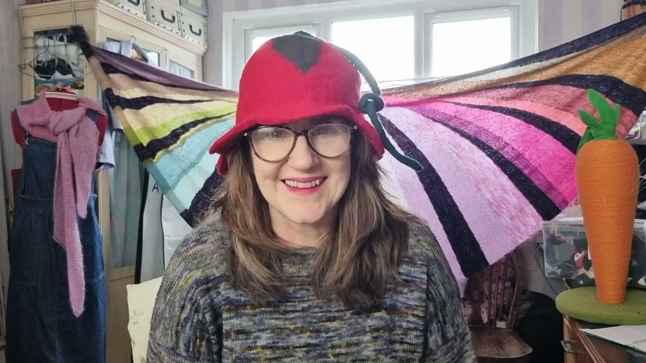 What Yarn Should I Choose to Make the Upcoming Glow Along Mohair Mobile Knitalong