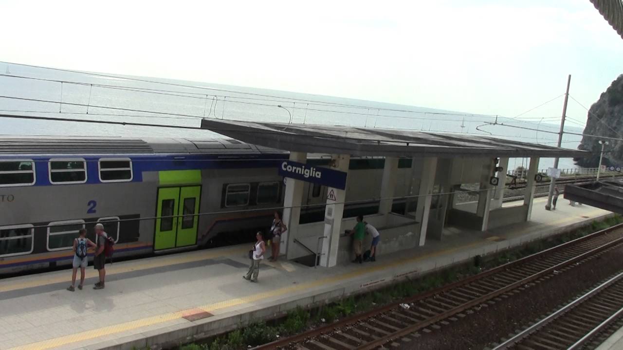 Corniglia HD-Trenitalia E464 no.464 638+Vivalto twin deck stock arrive at Corniglia top movies on netflix