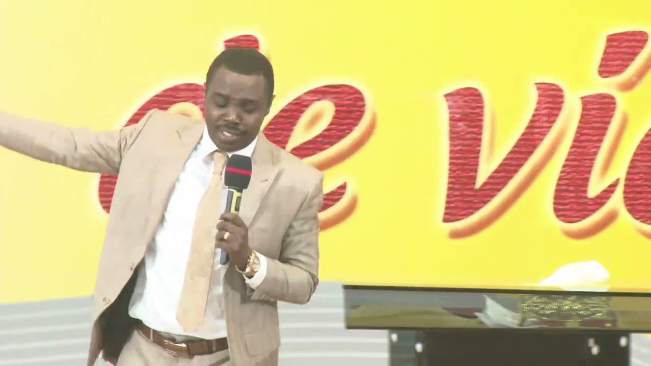 JÉSUS LA GRANDEUR SUPRÊME