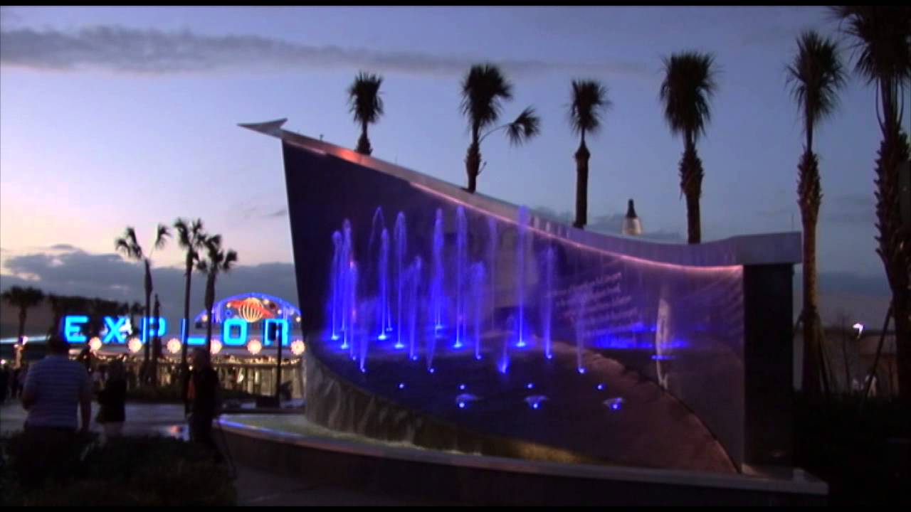 KSCVC Fountain with STS-135 Liftoff